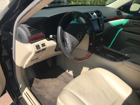 Used 2010 Lexus LS 460 image 10