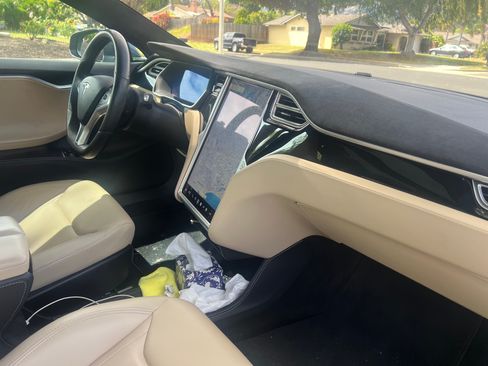 Used 2015 Tesla Model S P85D AWD/4WD image 4