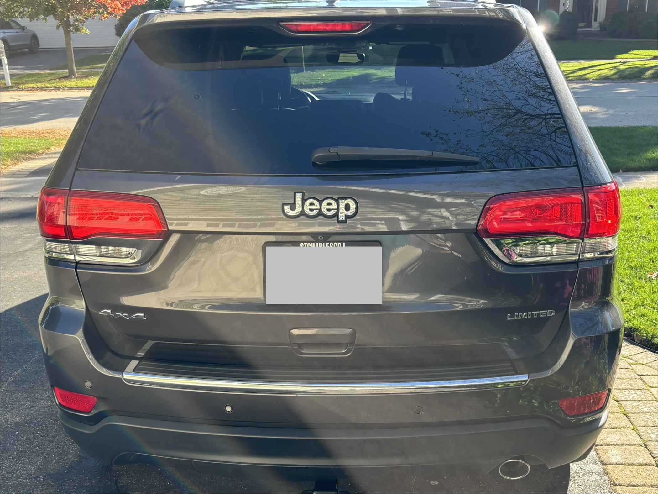 Used 2018 Jeep Grand Cherokee Limited AWD/4WD image 8