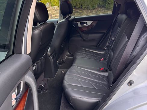 Used 2013 INFINITI FX50 AWD w/ Sport Technology Pkg image 10