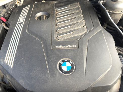 Used 2020 BMW X7 xDrive40i w/ M Sport Package AWD/4WD image 10