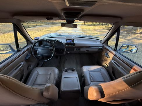 Used 1996 Ford Bronco image 18