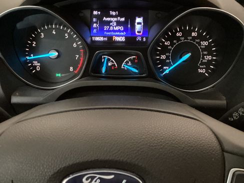 Used 2017 Ford Escape Titanium FWD image 9