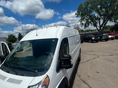 Used 2021 RAM ProMaster 2500 w/ Convenience Group FWD image 20