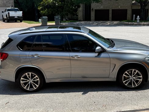 Used 2016 BMW X5 xDrive40e AWD/4WD image 1