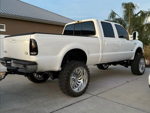 Used 2007 Ford F250 Lariat image 4