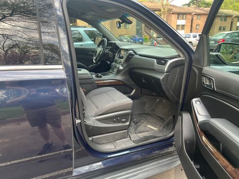 Used 2019 Chevrolet Tahoe LS image 9