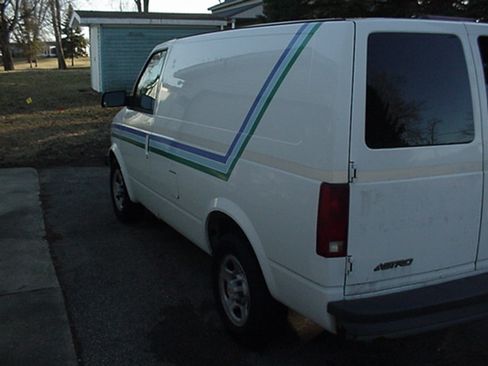 Used 2005 Chevrolet Astro image 4