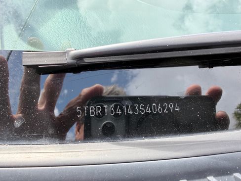 Used 2003 Toyota Tundra SR5 RWD image 1
