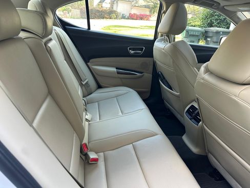 Used 2018 Acura TLX w/ Technology Package image 10