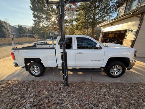 Used 2019 Chevrolet Silverado 1500 LT w/ All Star Edition image 9