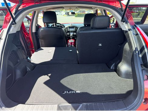 Used 2015 Nissan Juke SL image 16