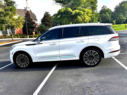 Used 2020 Lincoln Aviator Black Label w/ Dynamic Handling Package AWD/4WD image 2