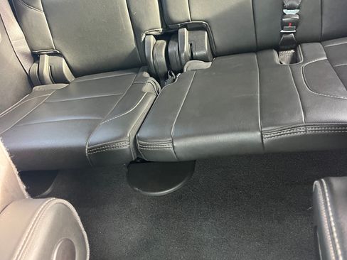 Used 2019 GMC Yukon XL Denali w/ Denali Ultimate Package image 5