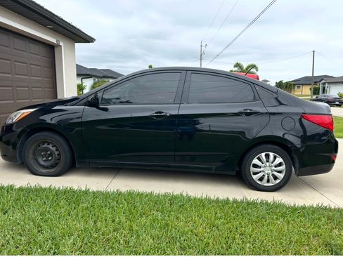 Used 2016 Hyundai Accent SE FWD image 6