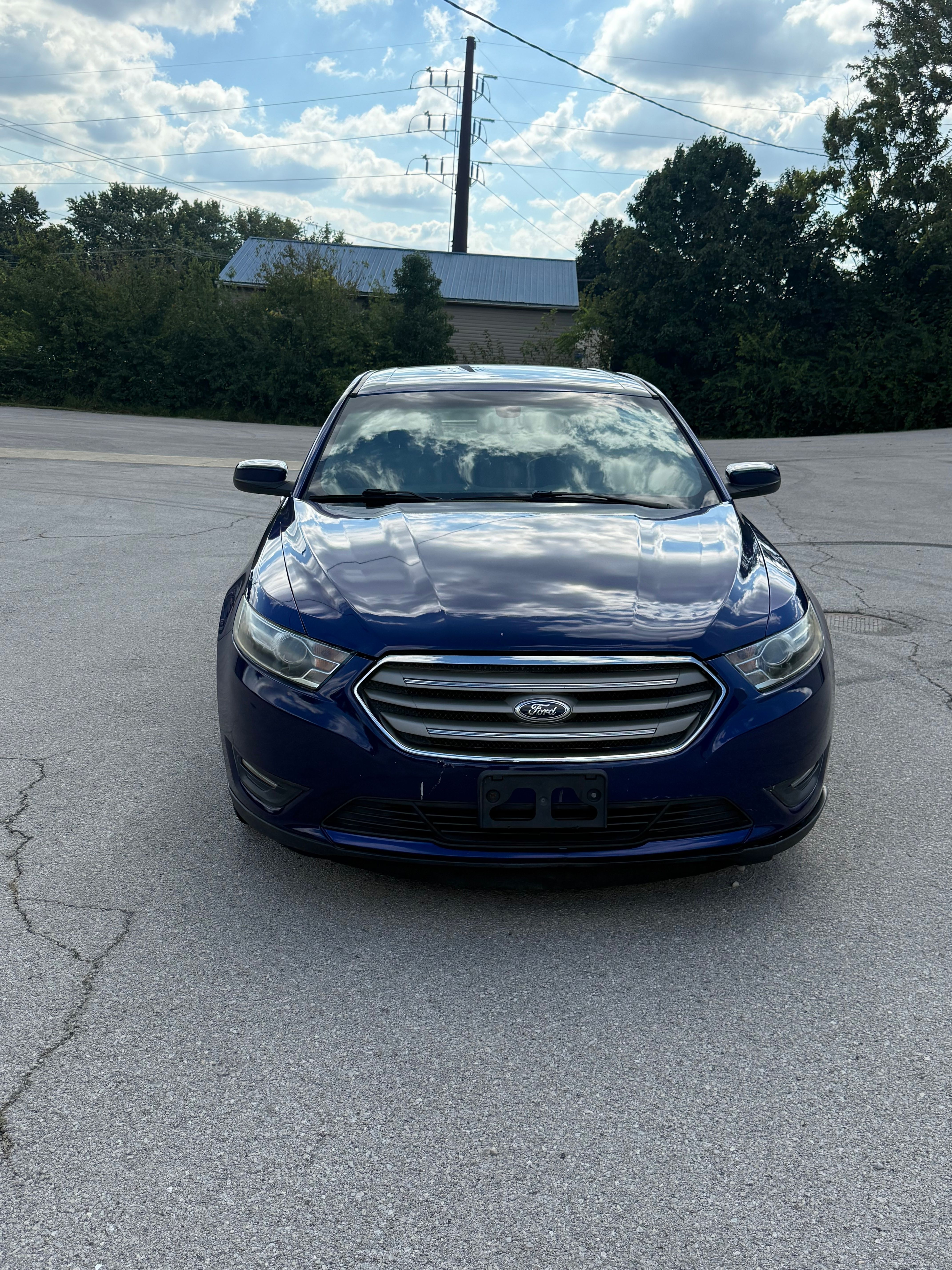 Used 2014 Ford Taurus SEL w/ Equipment Group 201A FWD image 4