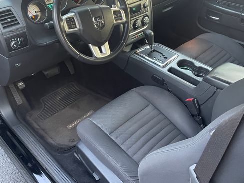 Used 2013 Dodge Challenger R/T RWD image 10