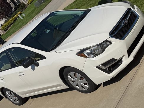 Used 2016 Subaru Impreza 2.0i AWD/4WD image 1