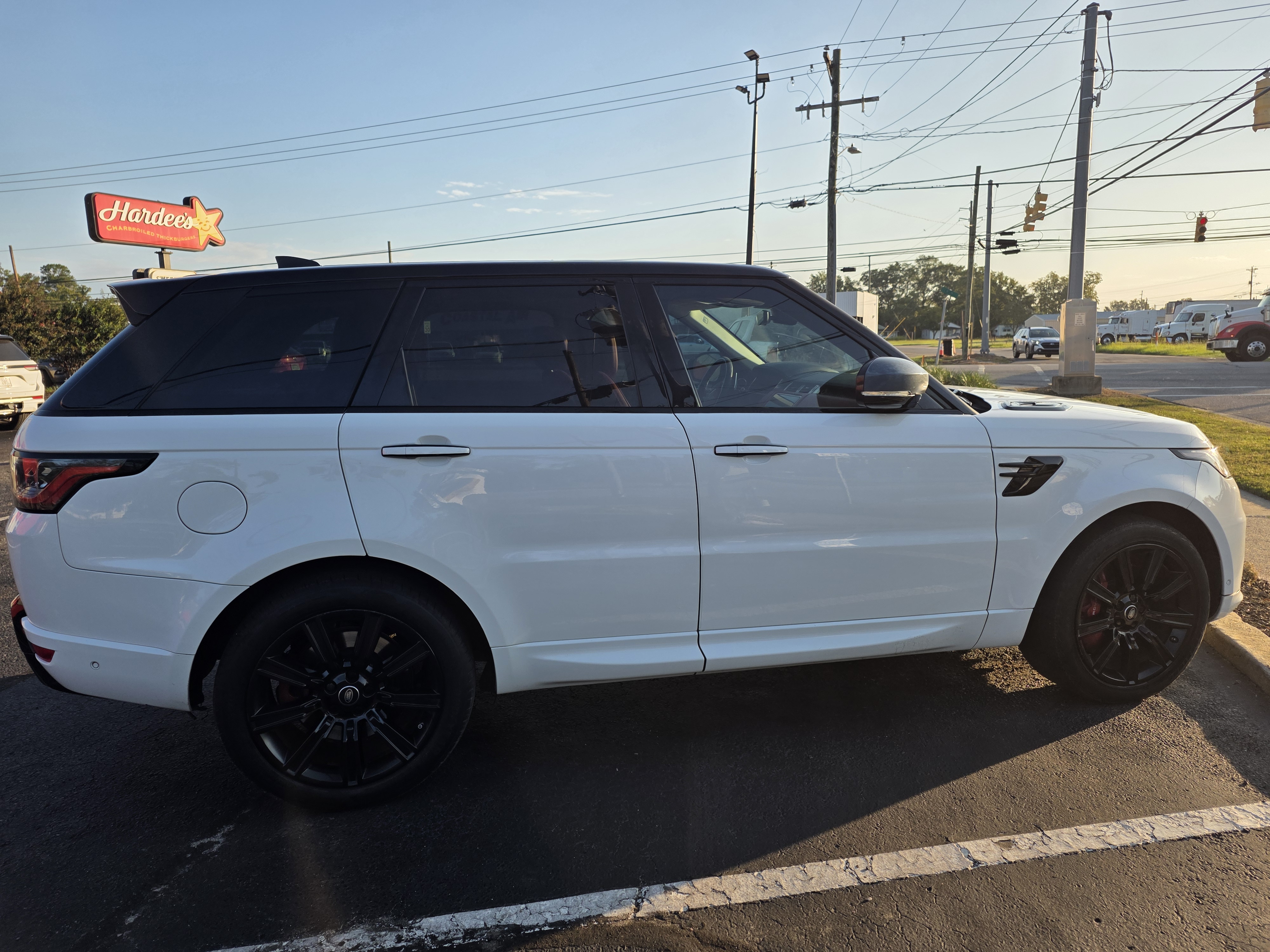 Used 2020 Land Rover Range Rover Sport HST AWD/4WD image 14