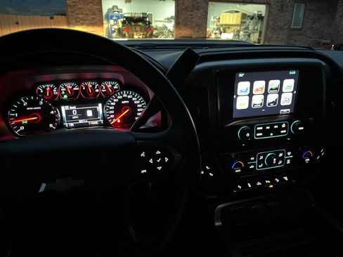 Used 2018 Chevrolet Silverado 2500 LTZ w/ Duramax Plus Package AWD/4WD image 9