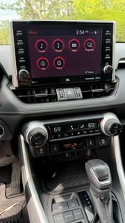 Used 2022 Toyota RAV4 XLE Premium FWD image 18