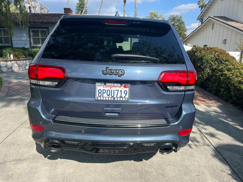 Used 2020 Jeep Grand Cherokee SRT image 4