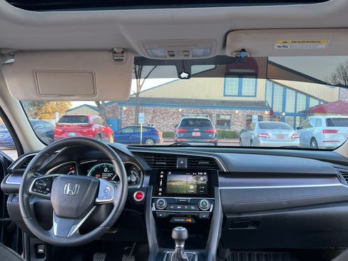 Used 2017 Honda Civic EX-T image 18