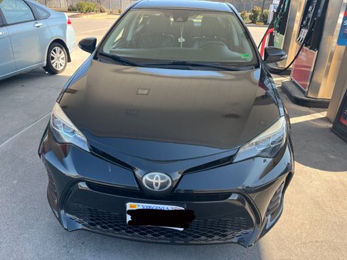 Used 2018 Toyota Corolla SE w/ SE Premium Package image 15