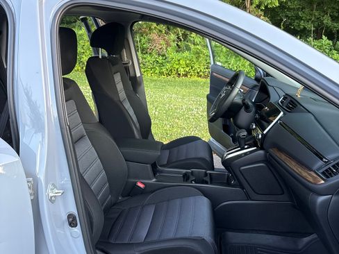 Used 2021 Honda CR-V EX image 11