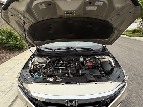 Used 2018 Honda Accord LX image 16