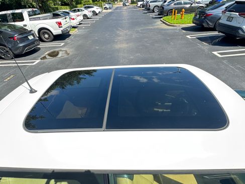 Used 2003 MINI Cooper Hardtop FWD image 8