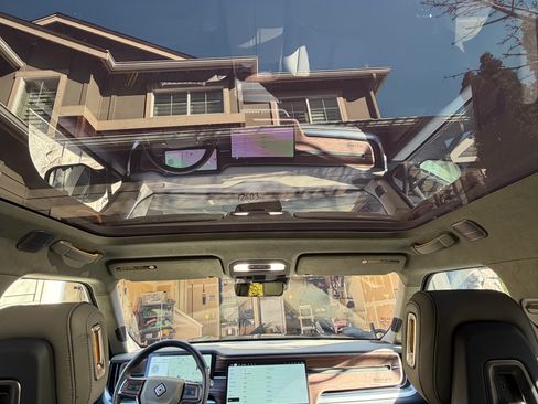 Used 2023 Rivian R1T Adventure image 28