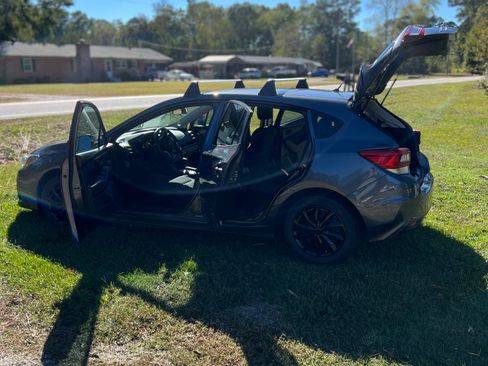 Used 2022 Subaru Impreza 2.0i image 5