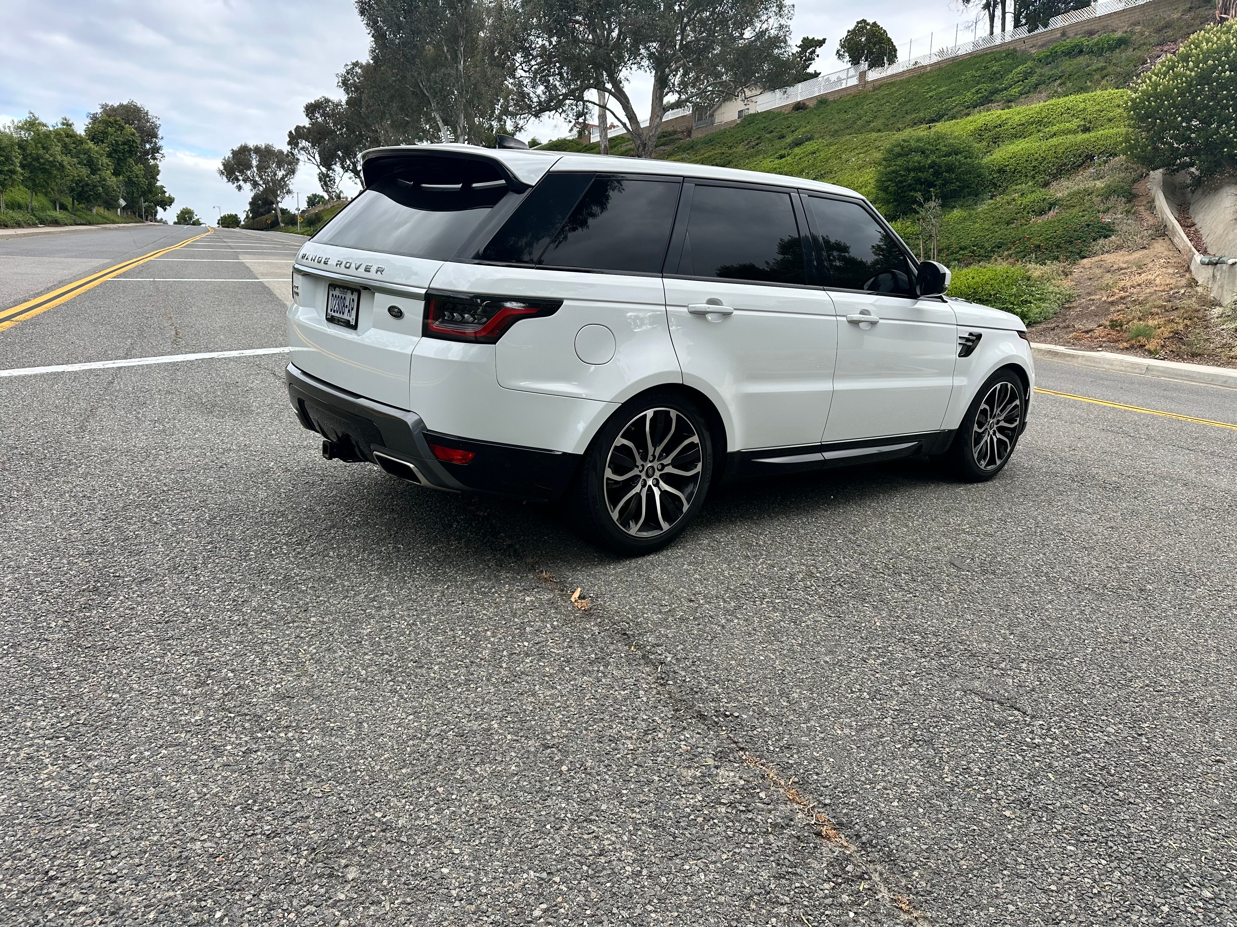 Used 2018 Land Rover Range Rover Sport Supercharged AWD/4WD image 7