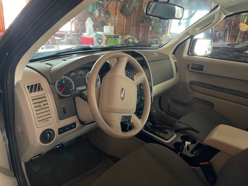 Used 2012 Ford Escape XLS image 12