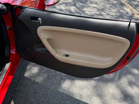 Used 2008 Pontiac Solstice Convertible w/ Premium Package RWD image 28