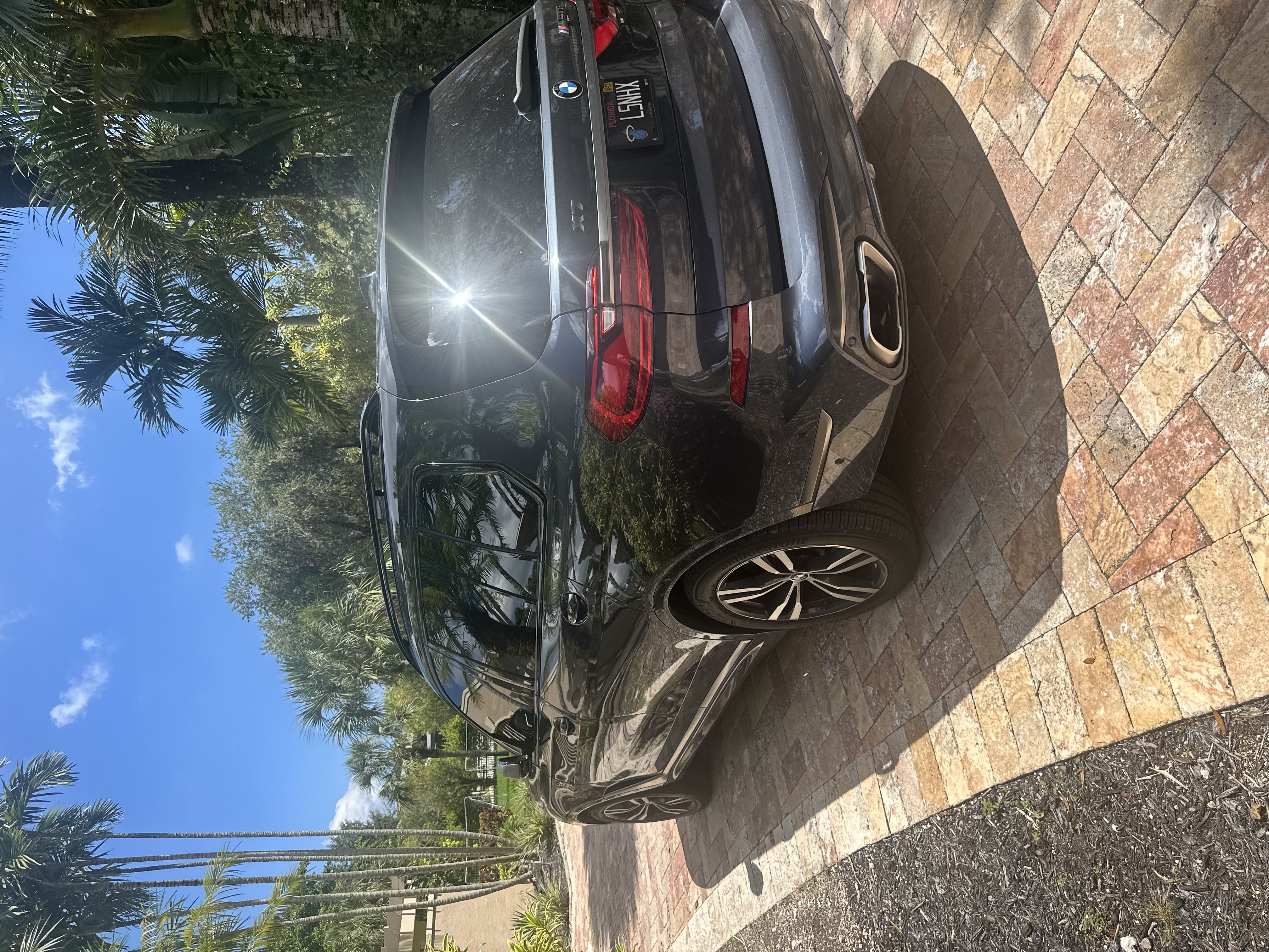 Used 2022 BMW X7 M50i w/ Cold Weather Package AWD/4WD image 5