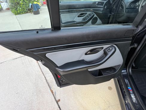 Used 2001 BMW M5 RWD image 20