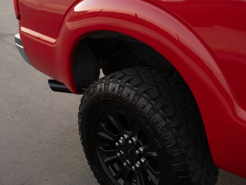 Used 2015 Ford F250 XLT w/ XLT Value Package image 10