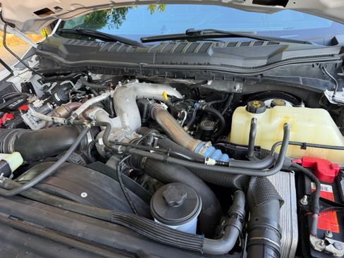 Used 2020 Ford F350 Lariat AWD/4WD image 13