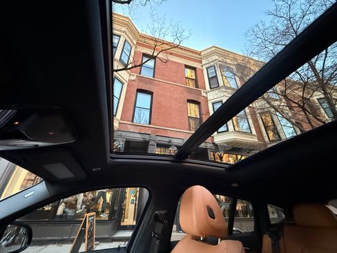 Used 2022 BMW X4 M40i w/ Premium Package image 10