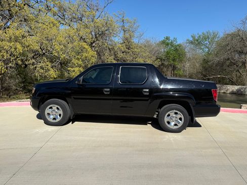 Used 2011 Honda Ridgeline RT image 4