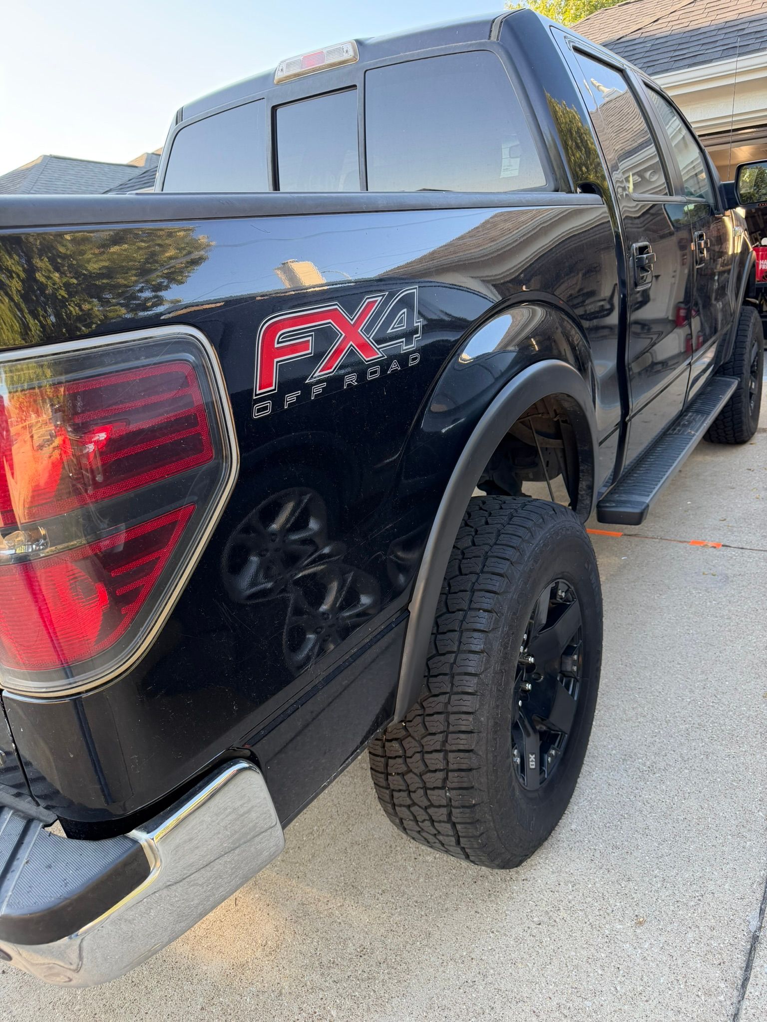 Used 2012 Ford F150 FX4 w/ FX Luxury Pkg AWD/4WD image 9