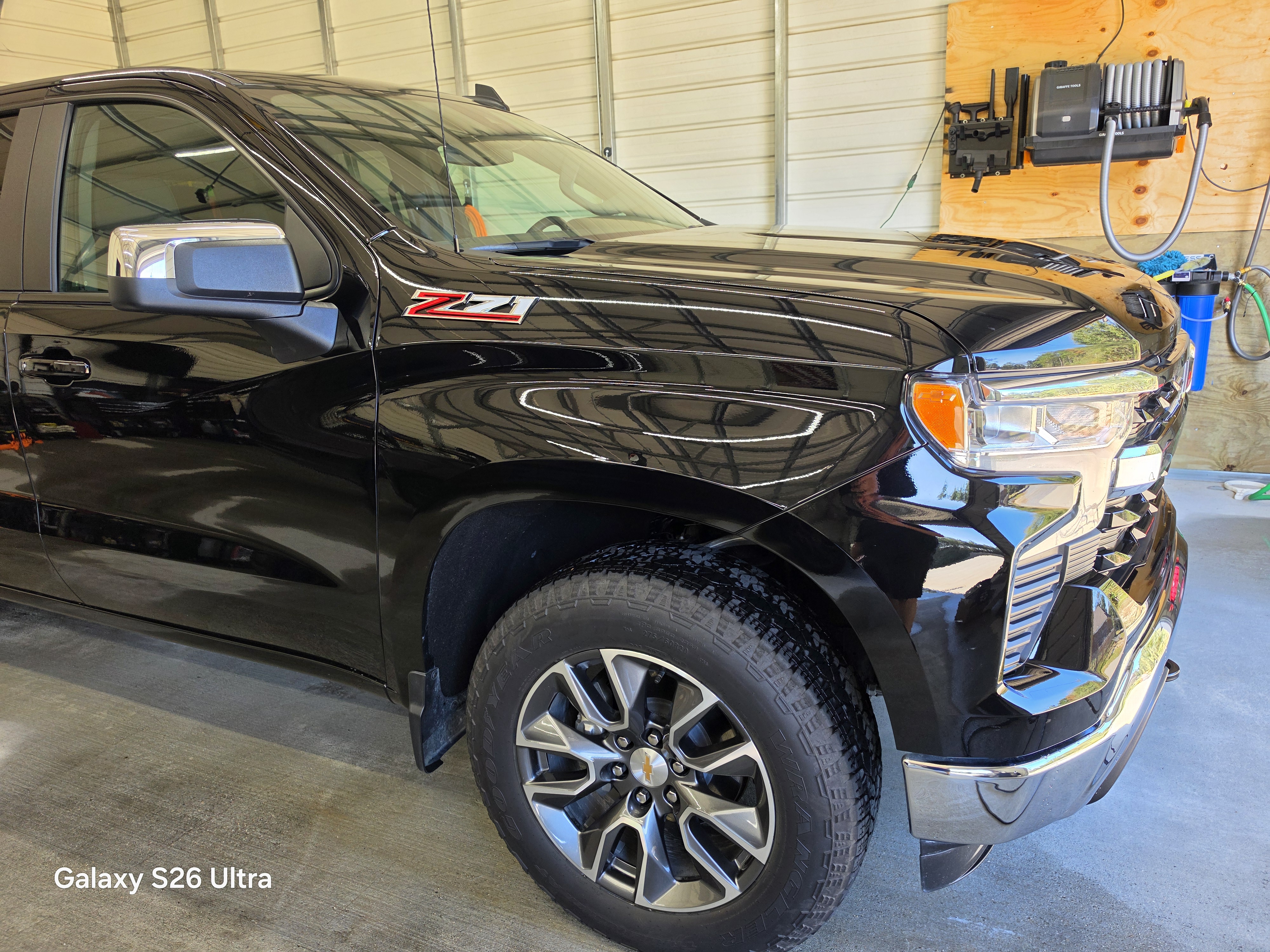 Used 2025 Chevrolet Silverado 1500 LT w/ Z71 Off-Road Package AWD/4WD image 4