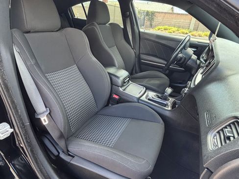 Used 2019 Dodge Charger GT image 12