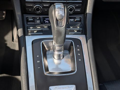 Used 2014 Porsche Boxster image 16