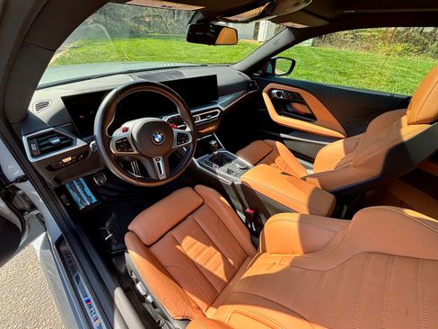 Used 2024 BMW M2 w/ Lighting Package image 17