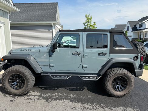 Used 2015 Jeep Wrangler Unlimited Sport AWD/4WD image 6