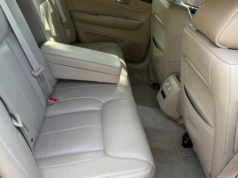 Used 2011 Cadillac DTS Luxury image 12