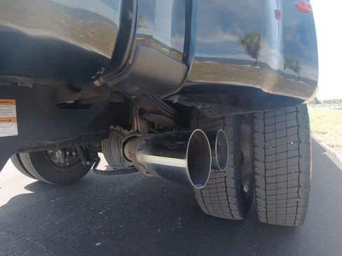 Used 2020 Ford F450 Platinum w/ FX4 Off-Road Package image 27